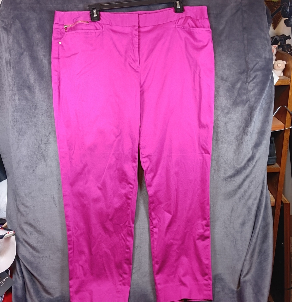 Jones New York Straight-Leg Pull-On Pants in Bright Fuchsia Size 16 Stretch